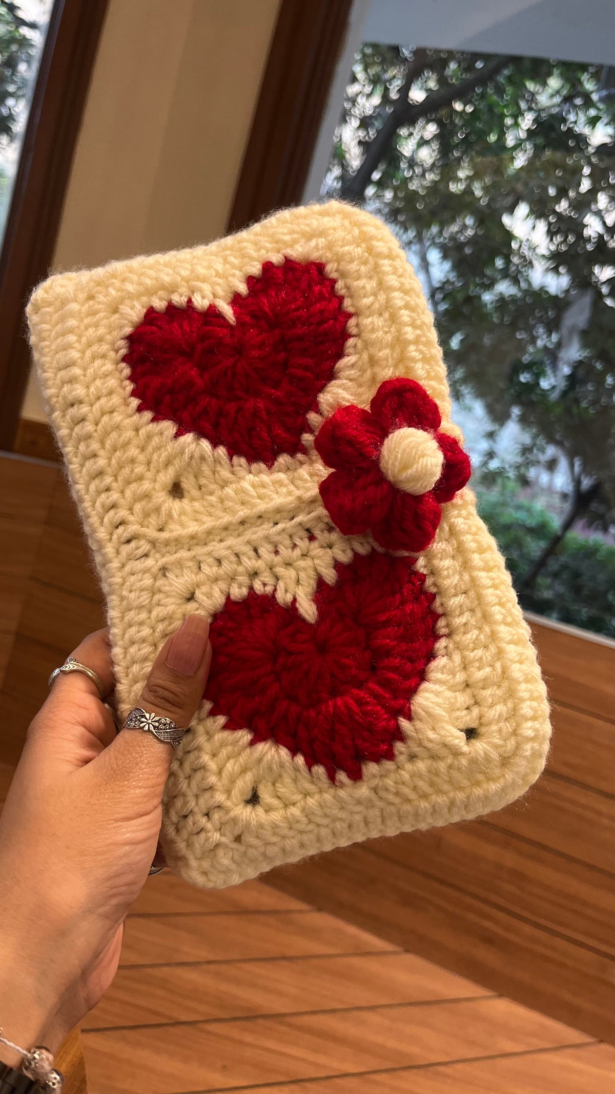 White Red Heart Book Cover